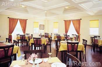 Atrium Hotel 5
